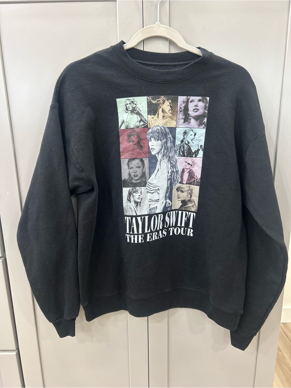 Taylor Swift The Eras Tour Graphic Black Sweatshirt - Size M